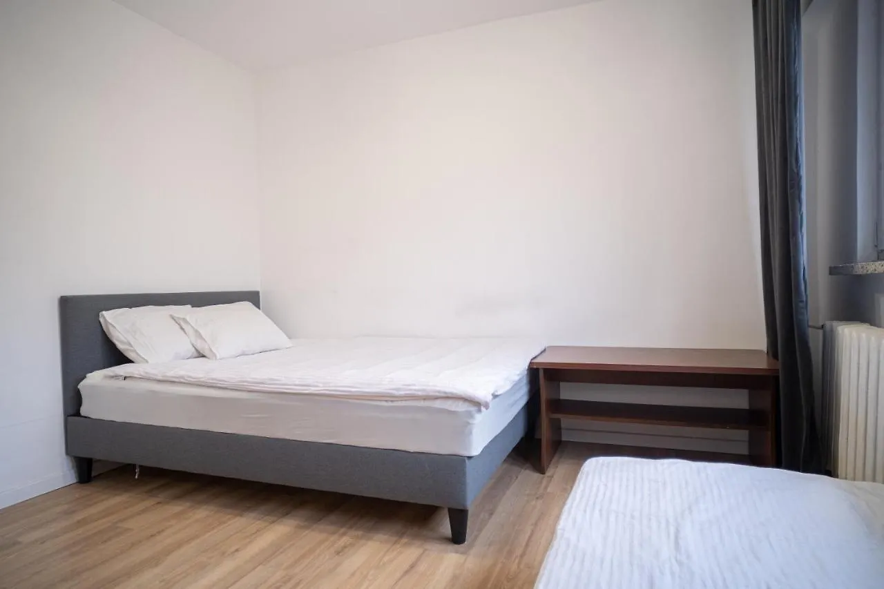 وارسو Dnf Wielunska Rooms 0*,  بولندا